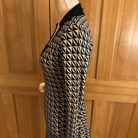 Knit Mix MIDI Dress - Picture 7 of 16